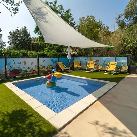 Gite Imagine Roussillon Privee Avec Piscine - 4 Personnes קאנט אן רוסיון