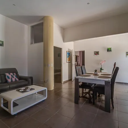 Gite Imagine Roussillon Privee Avec Piscine - 4 Personnes * קאנט אן רוסיון